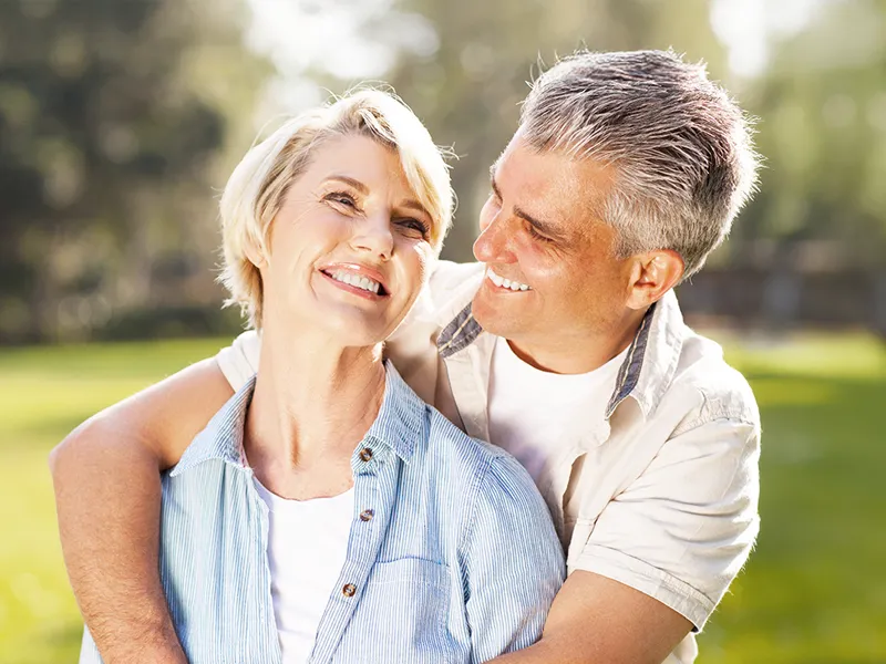 Upper-Mt-Gravatt-Dentist-Cosmetic-Dentistry-144 senior couple smiling